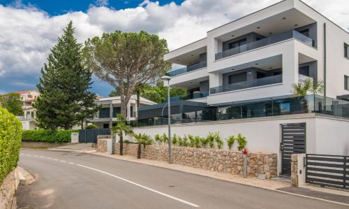 Apartments with parking space Vantacici, Krk - 19382