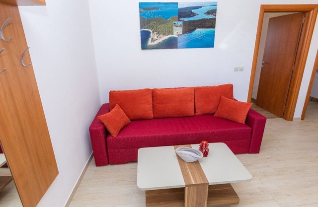 Apartments Zvone1 (108841-A6) - Veli Rat (Dugi otok)