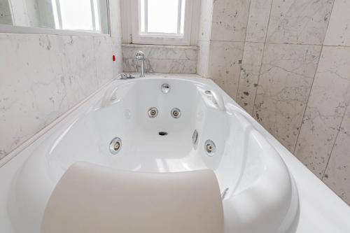 Appartamento a 5 stelle con idromassaggio con 2 camere da letto