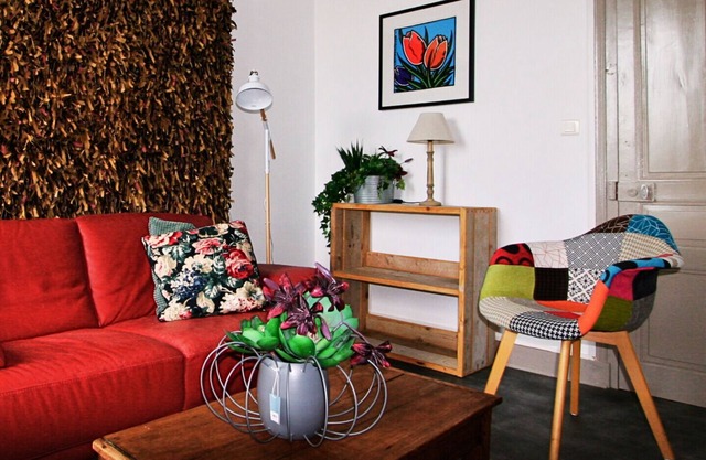 Appartement Maison Tarrade. Dans le Centre Bourg