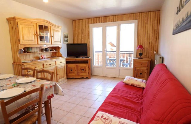 Appartement 6 personnes avec balcon, cœur du vieux village, proche remontées mécaniques et commerces - FR-1-623-332
