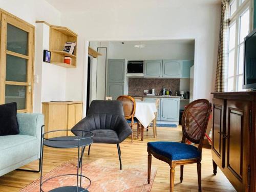 Appartement cosy de 3 ch dans le centre historique de Cauterets - FR-1-812-147