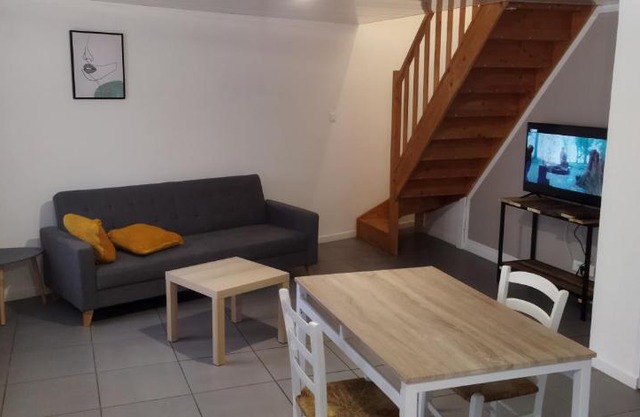 Appartement en duplex à Hébuterne, avec lave linge