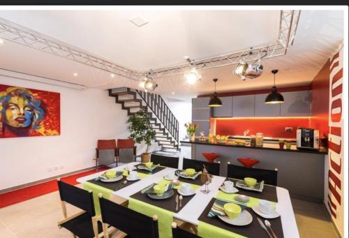 Appartement entier avec cuisine et salle de bain à louer