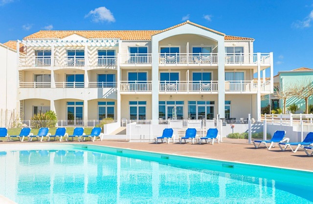 Appartement Familial | Accès Piscine Extérieure !