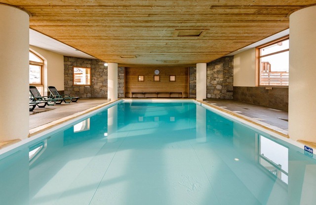Appartement près des pistes | Piscine + Sauna!