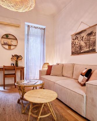 Appartement refait à neuf entre plage et vieux port