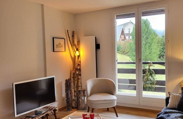 Appartement Spacieux au Calme, à 5 Minutes à Pied du Centre du Village