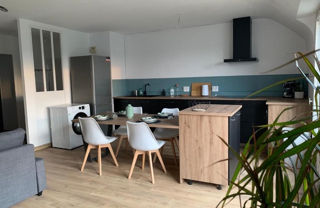 Appartement T3 lumineux avec vue sur Intramuros