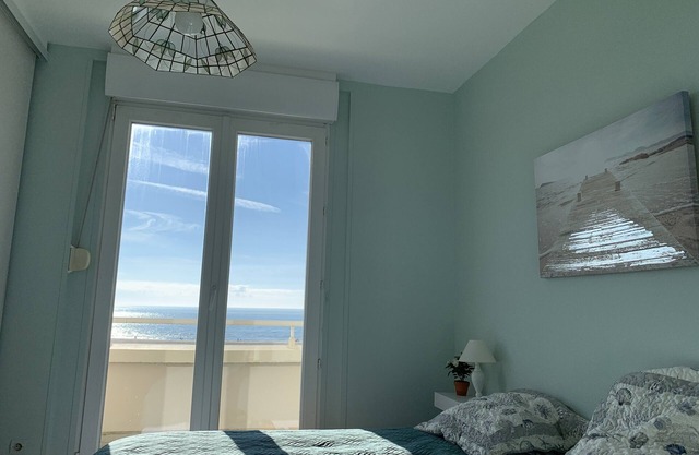 Appartement vue mer et Plage sur Lesplanade