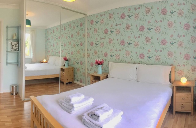 Apple Perch 2BR Flat-Free Parking