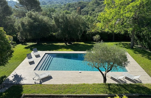 Appt charming quiet + pool in an exceptional environment, 4 p. max