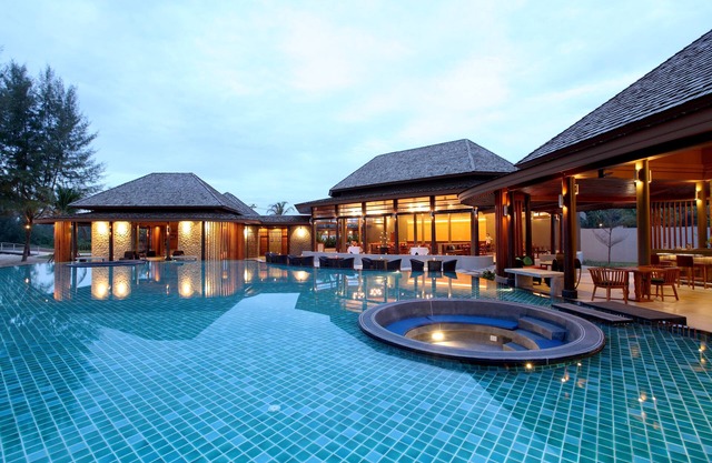 APSARA Beachfront Resort and Villa