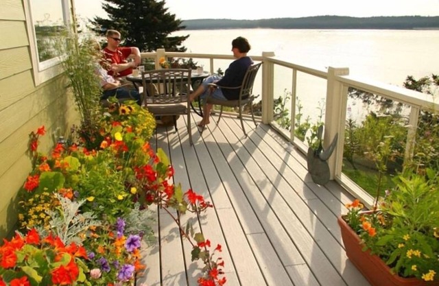 Apt-suite on the ocean in Kodiak, Alaska-Gardens, boats, eagles-Since 2008
