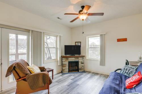 Apt with Lake Views - Day Trip to Virginia Tech!