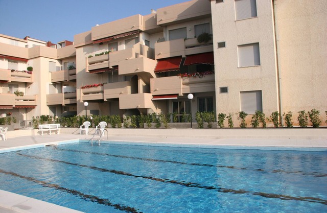 Apt. with Pool,100 mt from the seaside! perfect for families and couples
