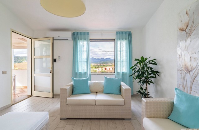 AQUA, Comfortable and bright apartment