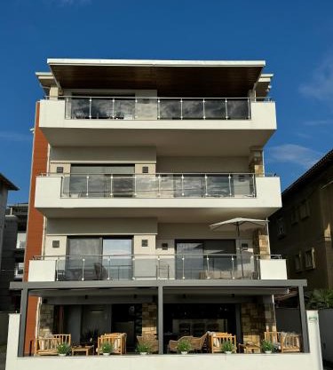 Aqua Mare Luxury Apartments