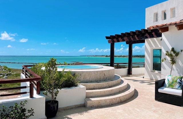 Aqua View - Luxury Condo