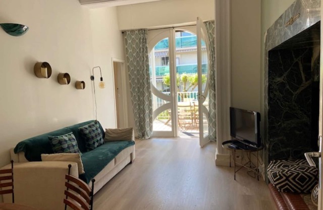 ARCACHON LE MOULLEAU APARTMENT RENOVATES TERRACE AND PARKING FOR 6 PEOPLE