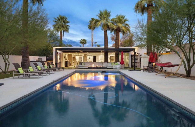 Arcadia Beach Club: 4-Villa Luxe Retreat w/Pool