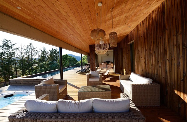 Architect-designed villa with view, pool and spa