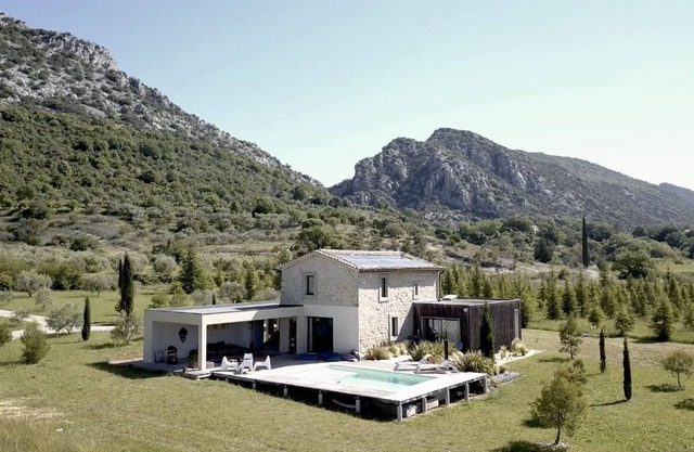 Architect house at the foot of the Cévennes