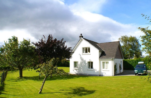 Ardshellach - Three Bedroom House, Sleeps 6
