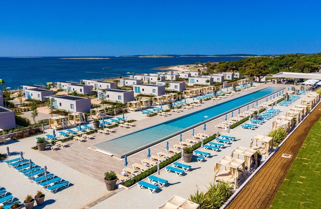 Arena Grand Kazela Camping Homes