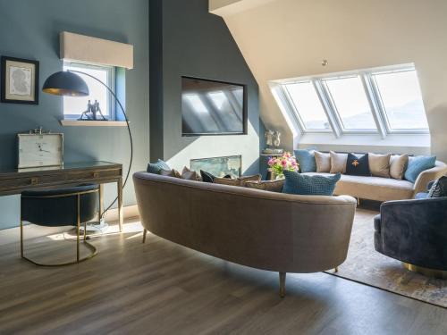 Arran Shores Luxury Shorefront Penthouse Suite 11