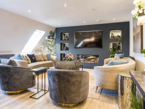 Arran Shores Luxury Shorefront Penthouse Suite 13