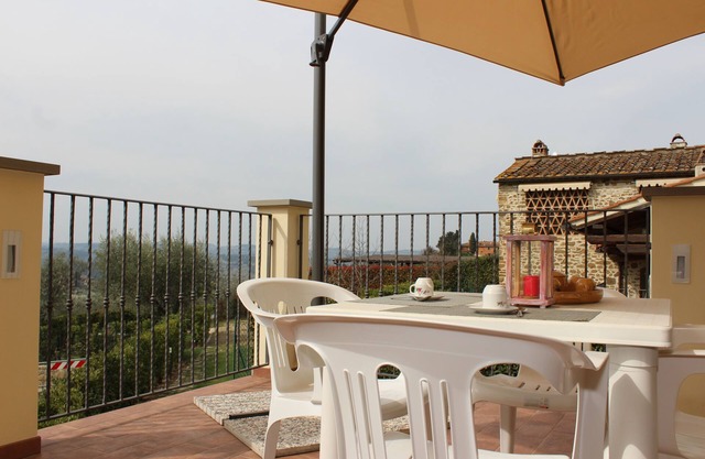 Art Apartment Chianti Family Suite - heart of tuscan contryside 20 min. Florence