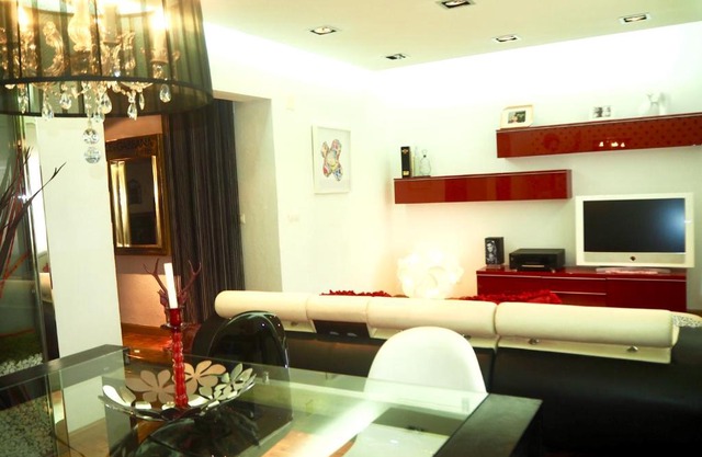 ART SENSES APARTMENT