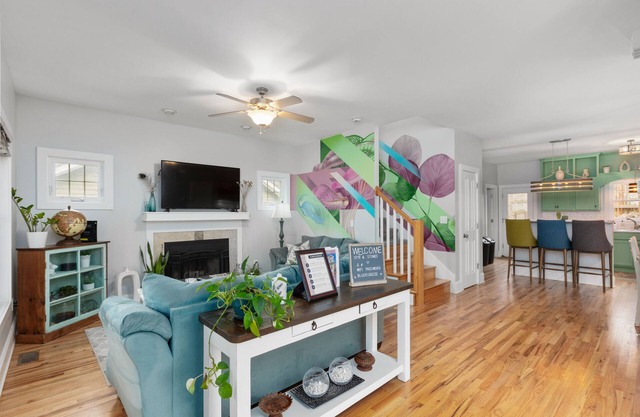 Artist’s Layer at Biltmore Ter- King bed-5 min Biltmore & Parkway,8 min Downtown