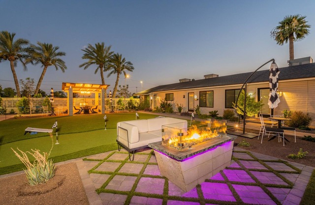 Ash & Ko Boutique Lodging