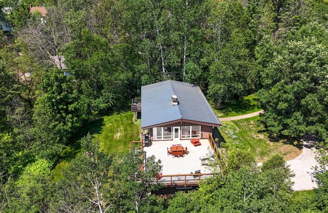 Aspen View House w/Brand New Overlook Deck