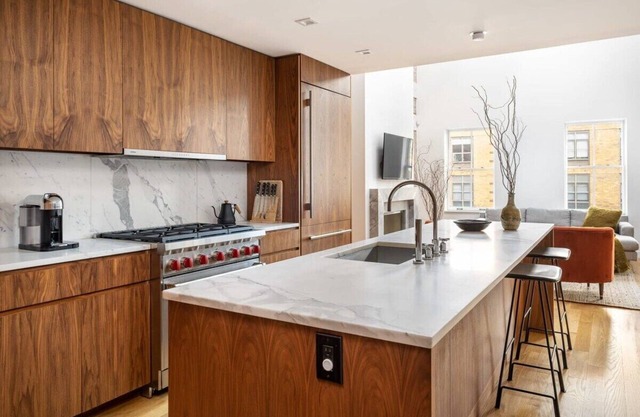 Astor House by RoveTravel | 4BR TH w/Private Roof