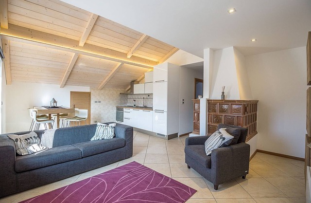 Attic Cherry Cavalese