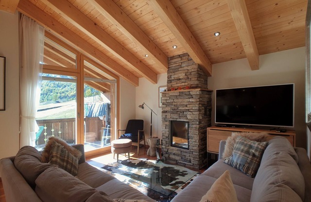 Attic flat directly on the ski piste in Haus Aramis