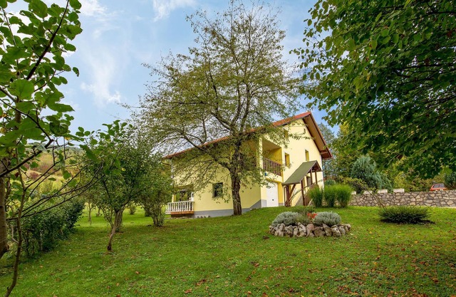 Attractive apartment for an unforgettable vacation in a quiet location.????