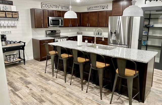 ATV Friendly, OU, Wayne National, Hocking Hills, Fire Pit, Saltwater Hot Tub