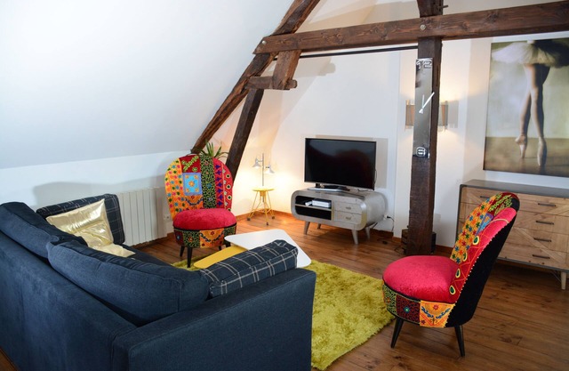 Atypical bubble loft