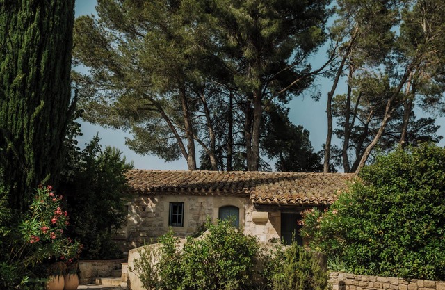 Atypical family home sleeps 10