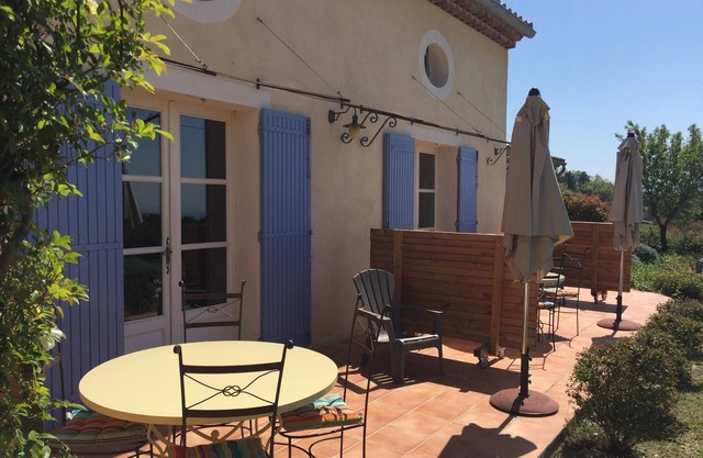 Au Pied Du Ventoux * Apartment