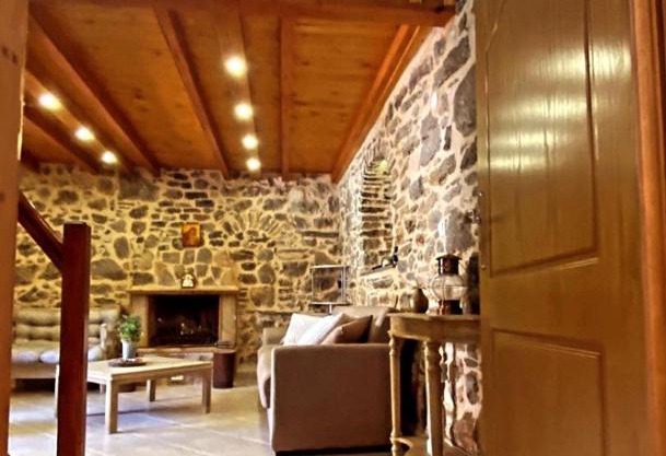 August castle house