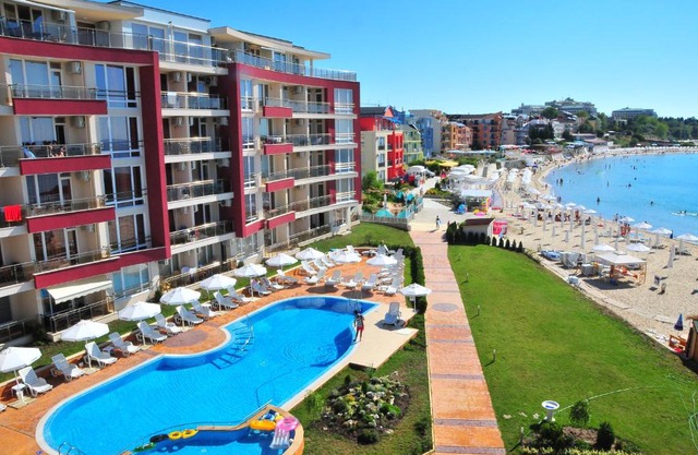 Aurelia Beach Complex