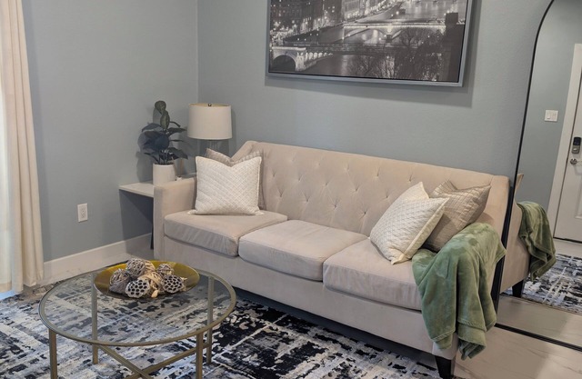 Austin Metric Domain Comfy Cozy Convenient