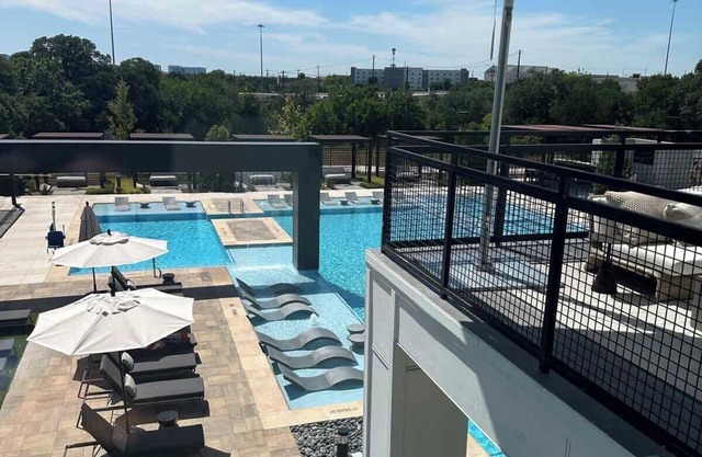 Austin Vacation spot Pool, Gym & Games Near Domain
