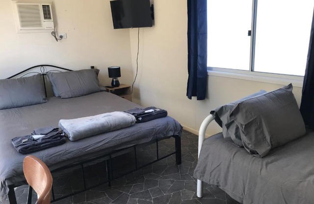 Australian Hotel Winton Cabins