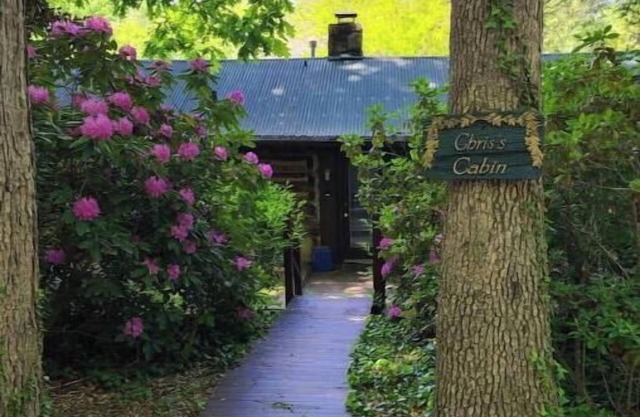 Authentic log cabin near Biltmore House